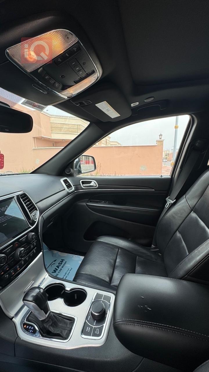 جيب جراند شيروكي